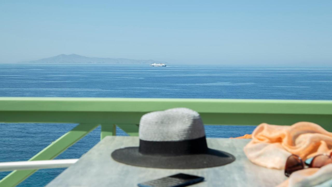 Corali Suites Andros Батси Экстерьер фото